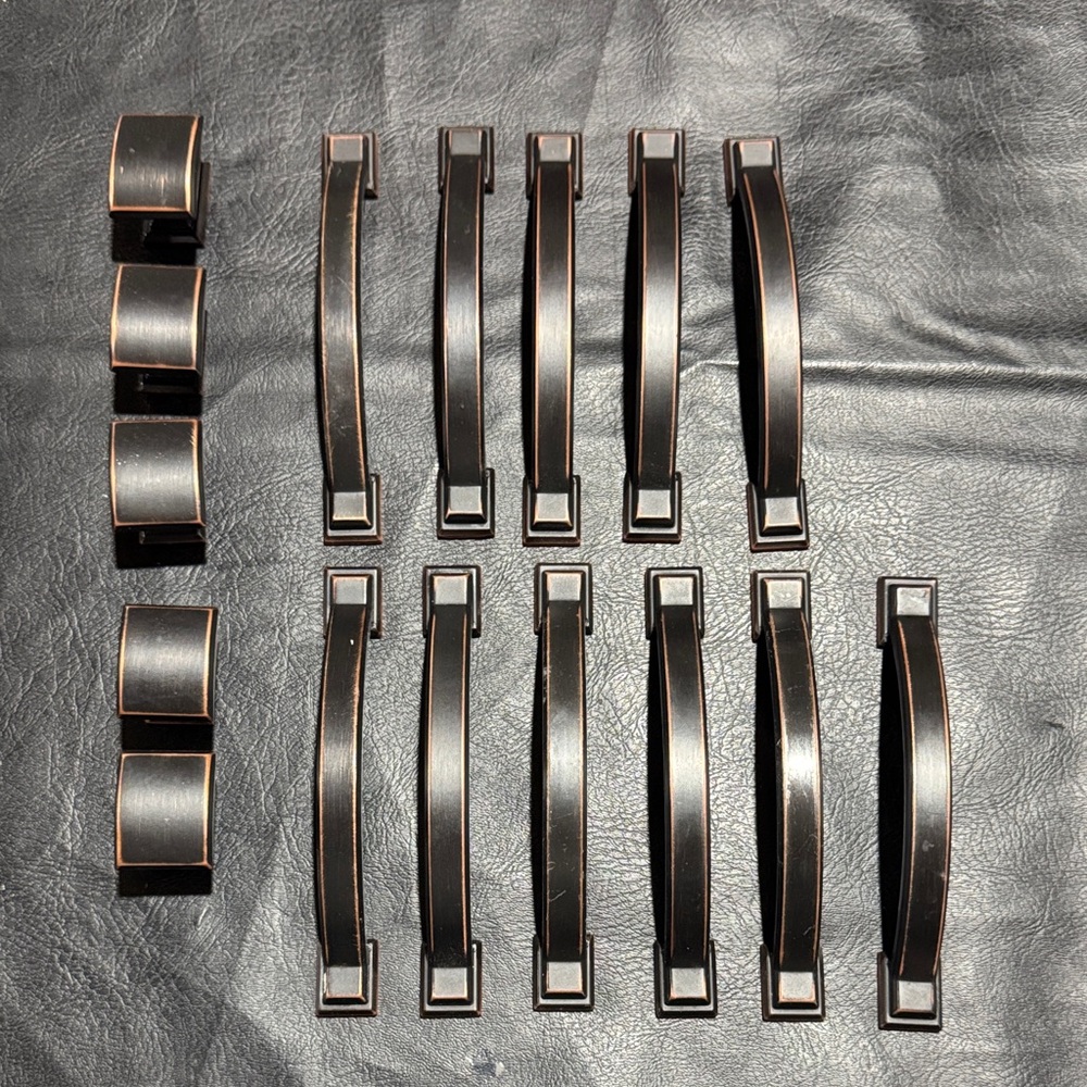 Oil Rubbed Bronze Cabinet Pulls and Knobs